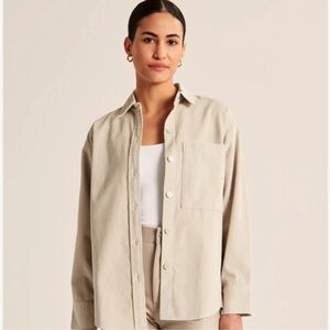 Abercrombie & Fitch Oversized Button-Up Corduroy Shirt in Light Tan